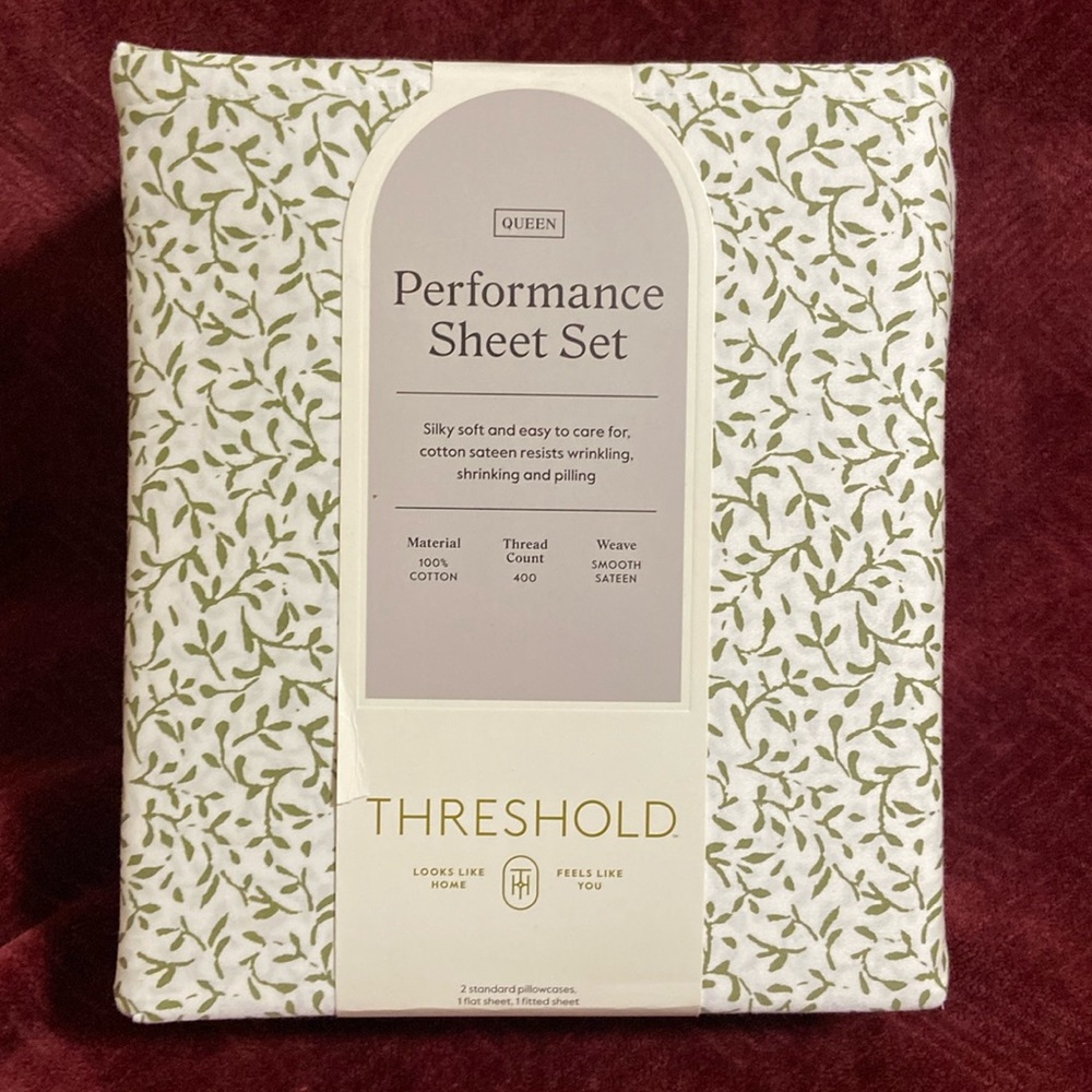 Threshold Queen Sheet Set